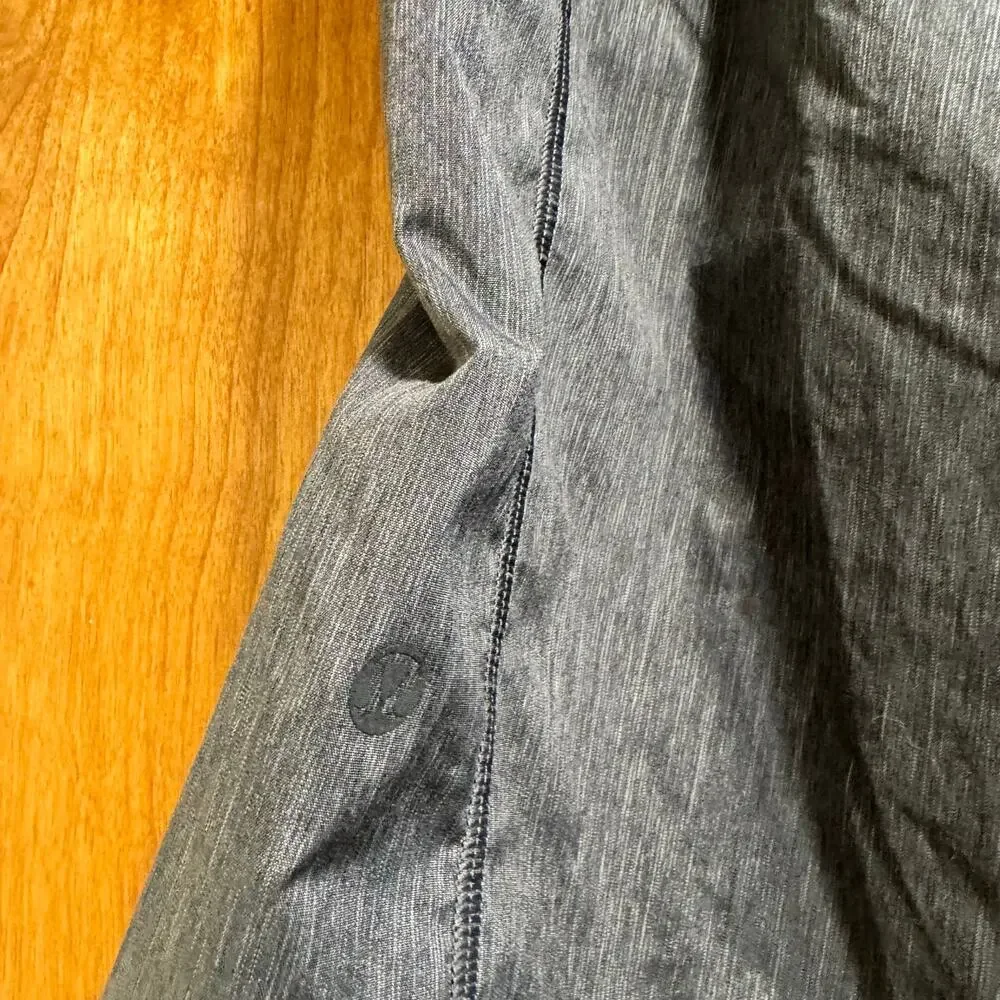 Lululemon Men’s Gray Athletic Shorts Large Unlined Drawstring Casual